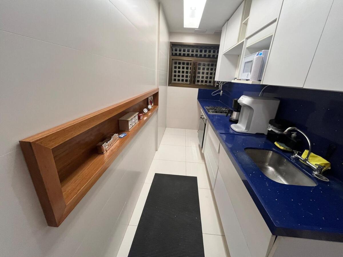 Apartemen Luxuoso Vista Mar Barra